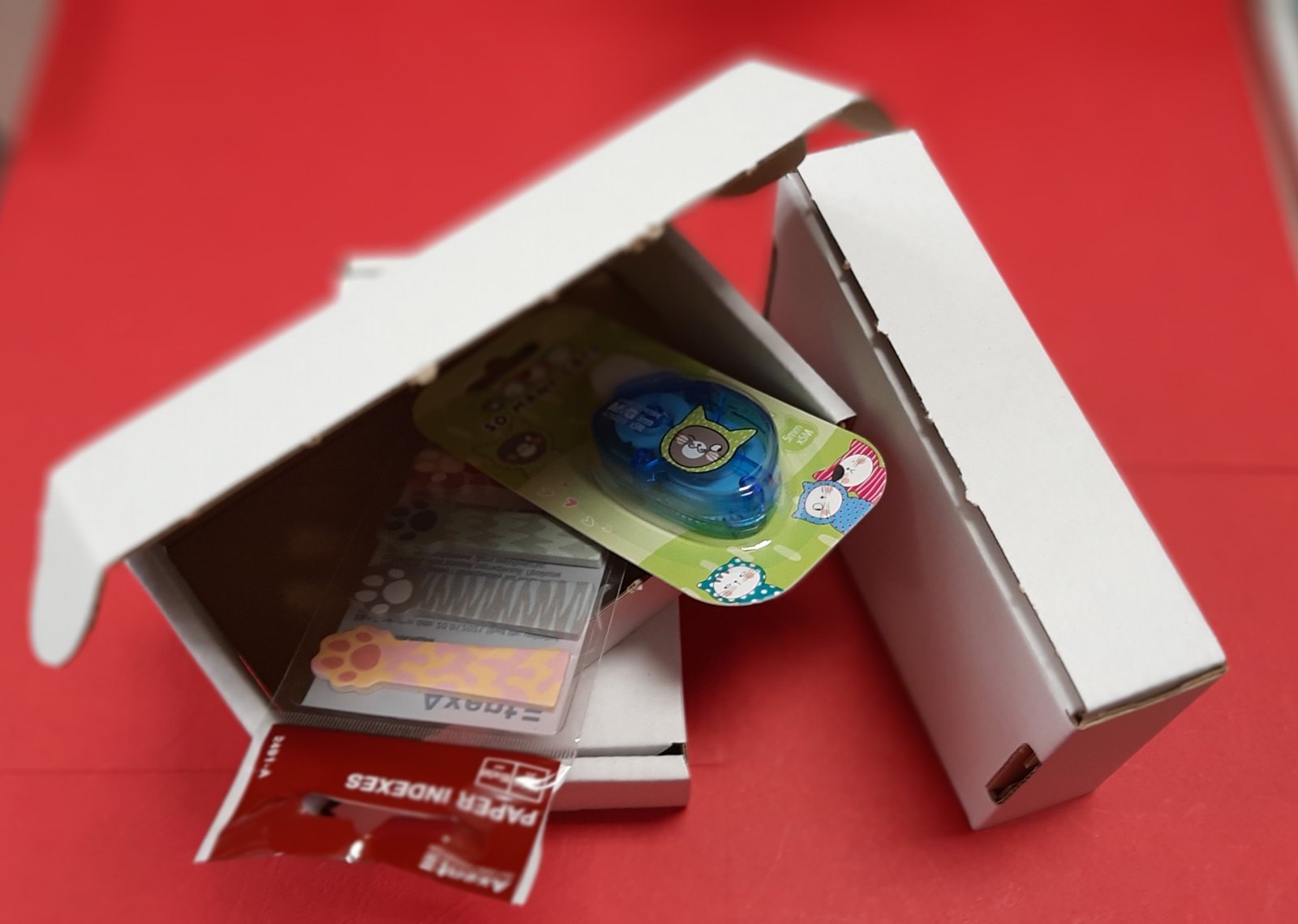 Картонена кутия за подаръци и куриерски пратки 120 х 80 х 30 cm Бял